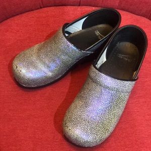 Dansko shoes size 40 (10 US)